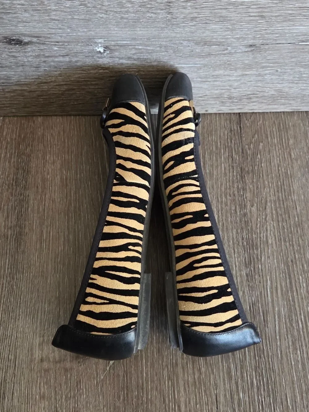 Vionic Minna Ballet Flats Tiger Print Pattern Sz 8